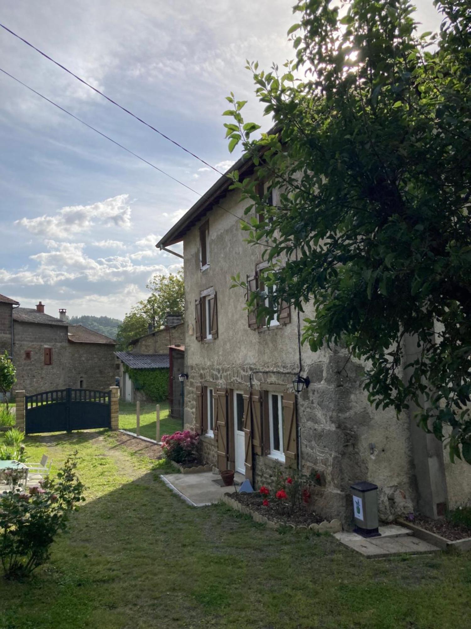 Chez Elise Et Jean Yves Villa Job Екстериор снимка